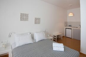 Eleana Studios