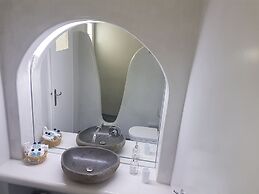 Eleana Studios