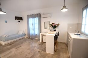 Eleana Studios