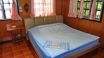 Aliyah Garden House