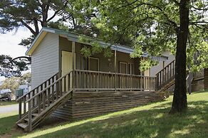 Rainbow Pines Tourist Caravan Park