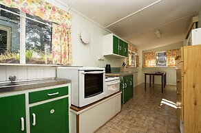 Rainbow Pines Tourist Caravan Park
