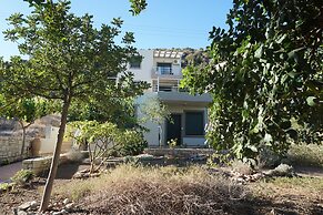 Portela Suites Kampoula