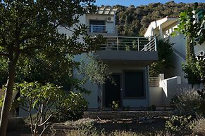 Portela Suites Kampoula