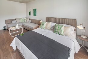 Gava Waterman Milna Resort