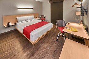 City Express by Marriott Celaya Galerias