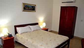 Elite Hotel