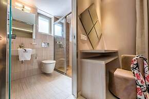 Avra Luxury Villa