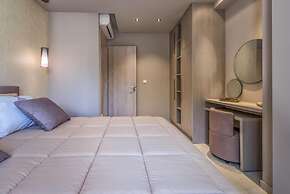 Avra Luxury Villa