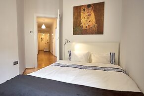 Opera Street Apartments