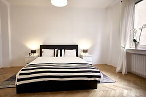 Opera Street Apartments