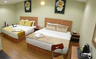 Royale Hotel