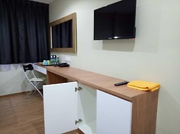 Royale Hotel