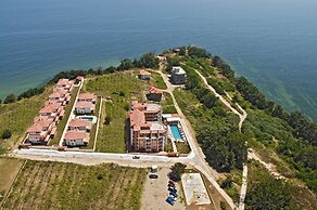 Hotel Vemara Club