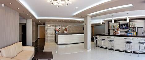Hotel Vemara Club