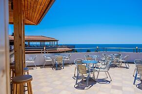 Hotel Vemara Club