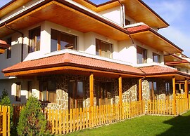 Hotel Vemara Club