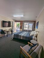 Sail Inn Motel