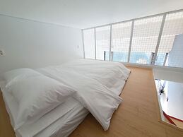 Yolo Guesthouse - Hostel