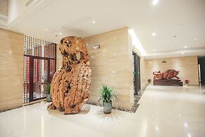 New Knight Royal Hotel