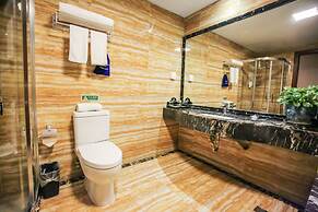 New Knight Royal Hotel