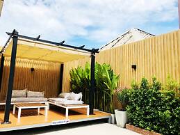 Ingnaam Hotel