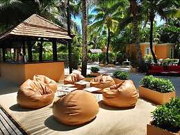 Peninsula Beach Resort
