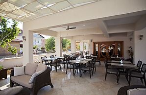 Hotel Montana