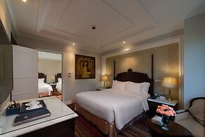 The Lapis Hotel