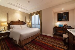 The Lapis Hotel