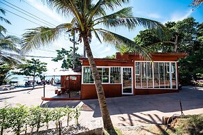 Baansuan Aokhai Beach Resort