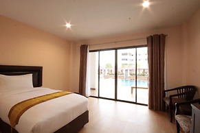 Paragon Suites Resort
