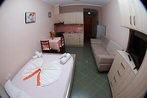Hotel Vila Alvin & Apartments
