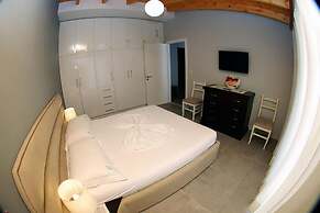 Hotel Vila Alvin & Apartments
