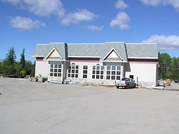 Sunset Inn and Suites
