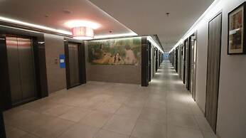 7 Apple Hotel Vadodara