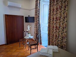 La Locanda dell'Arte-Piazza Dante