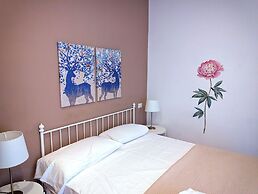 La Locanda dell'Arte-Piazza Dante
