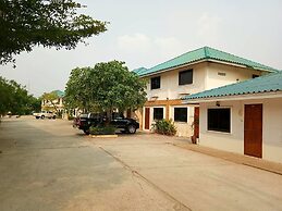 Fahproundfon Hotel