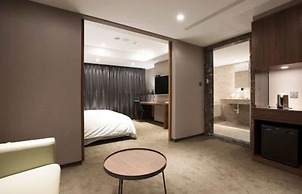 Noble Hotel