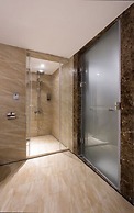 Noble Hotel
