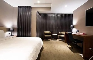 Noble Hotel