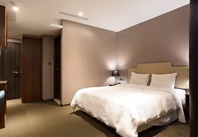Noble Hotel