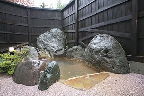 Hida Tsuzuri Oboro