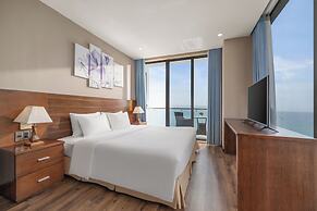 Yarra Ocean Suites Danang