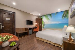 Yarra Ocean Suites Danang