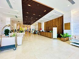 Yarra Ocean Suites Danang