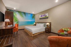 Yarra Ocean Suites Danang