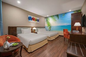Yarra Ocean Suites Danang