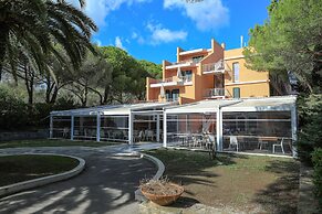 TH Lacona